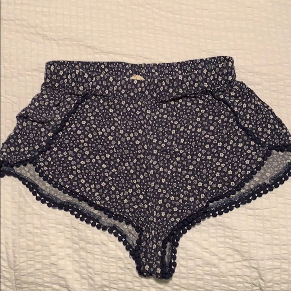 shorts - Picture 1 of 3